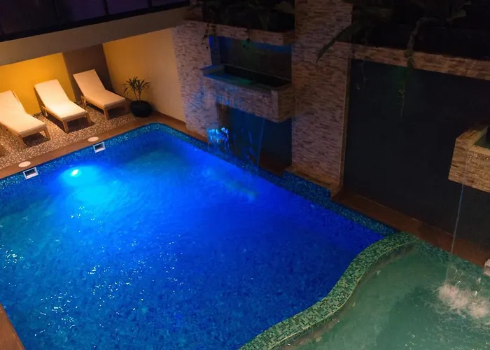 Paradis Hotel 3*